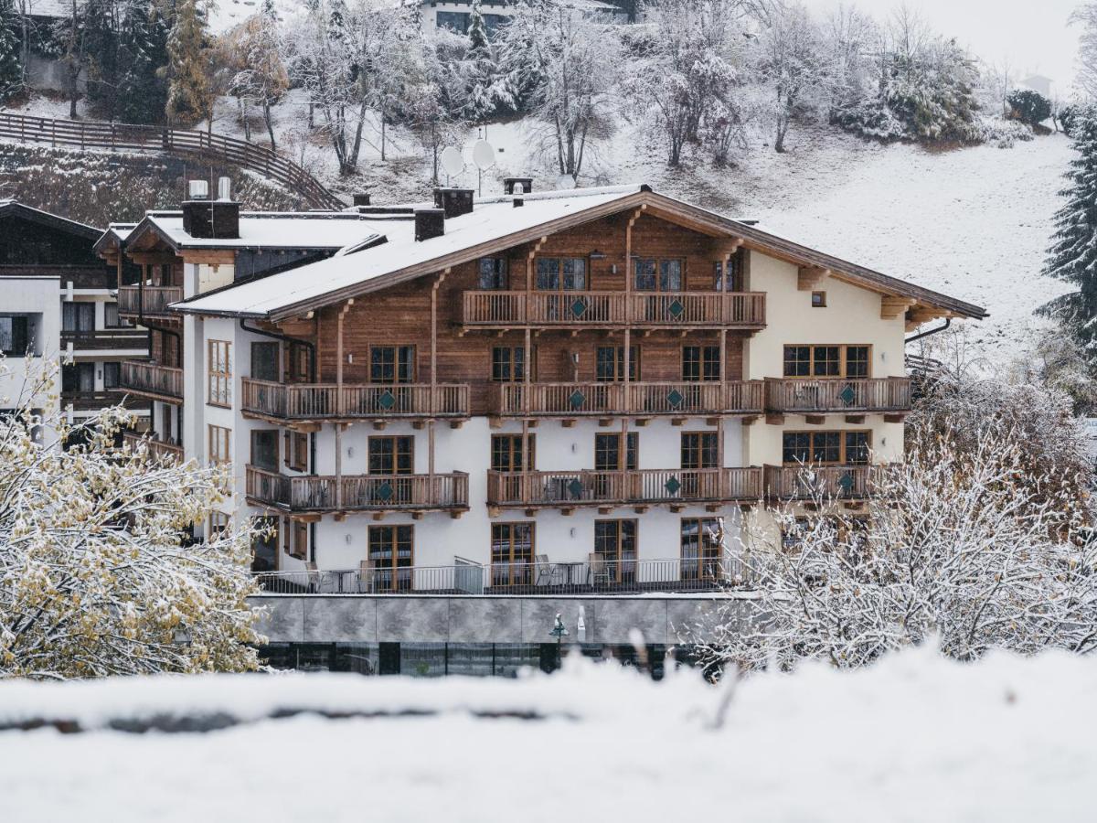 Residence Kristall By Vaya Saalbach-Hinterglemm Exteriör bild